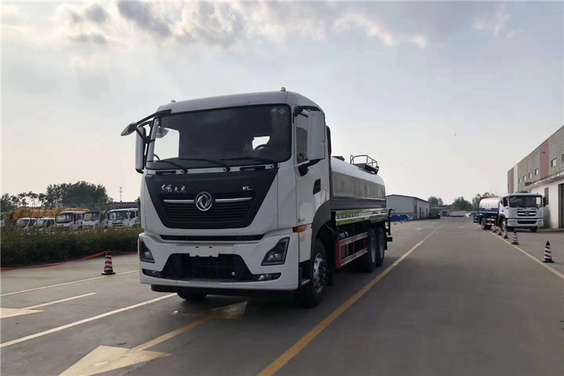 東風(fēng)天龍后八輪20噸噴霧車(chē)，國(guó)六綠化噴灑車(chē)